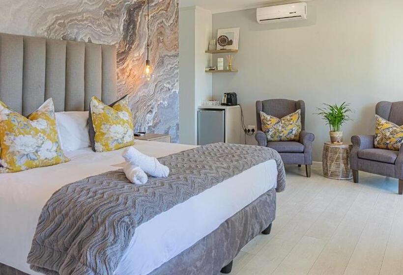 Люкс с Балконом, The Salene Hotel & Cottages