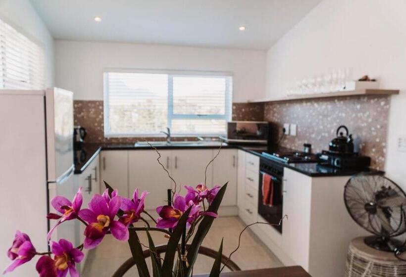 Апартаменты 1 Спальня с Террасой, The Salene Hotel & Cottages