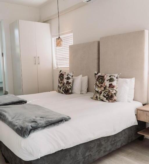 Апартаменты 1 Спальня с Террасой, The Salene Hotel & Cottages