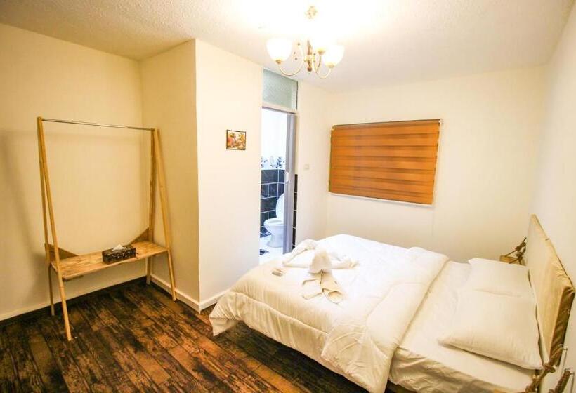 اتاق استاندارد با چشمانداز کوهستان, Petra Nefnaf Hostel