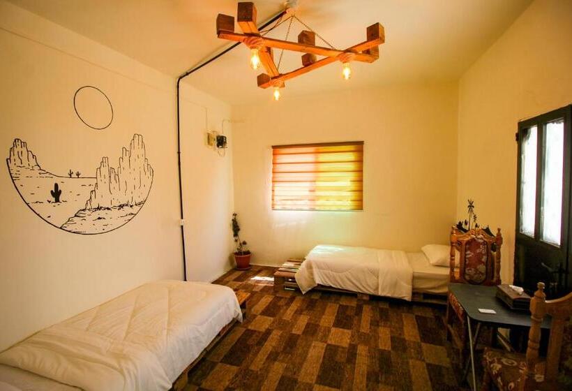 اتاق استاندارد با چشمانداز, Petra Nefnaf Hostel