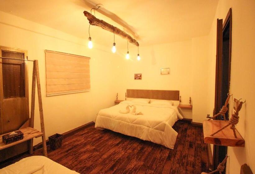 اتاق لوکس خانوادگی, Petra Nefnaf Hostel