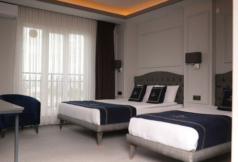 جناح عائلي, Grand Cakiroglu