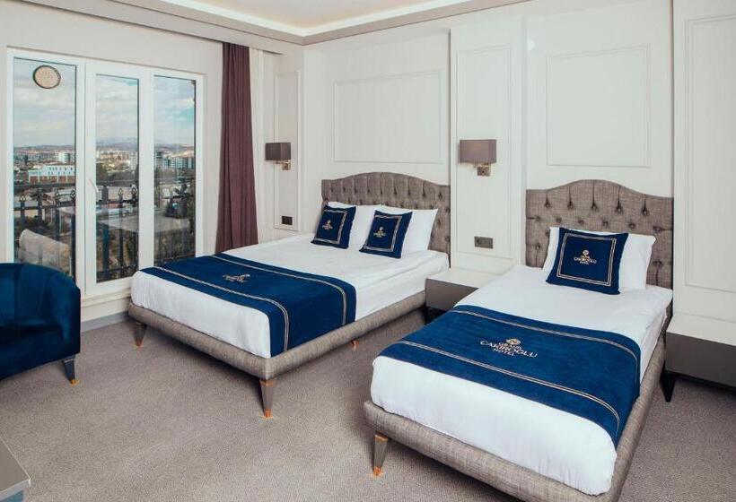 جناح عائلي, Grand Cakiroglu