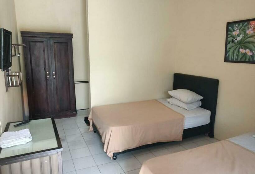 חדר סטנדרט, Reddoorz At Hotel Nuansa Ngawi