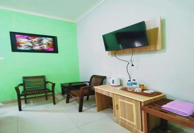 スーペリアールーム, Reddoorz At Hotel Nuansa Ngawi