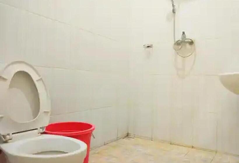 חדר סופריור, Reddoorz At Hotel Nuansa Ngawi