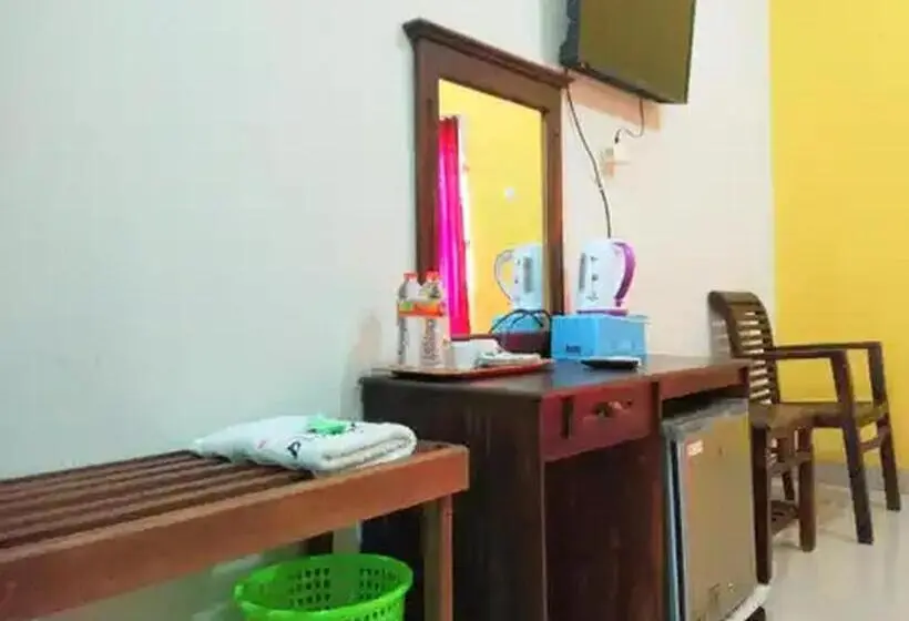 デラックスルーム, Reddoorz At Hotel Nuansa Ngawi