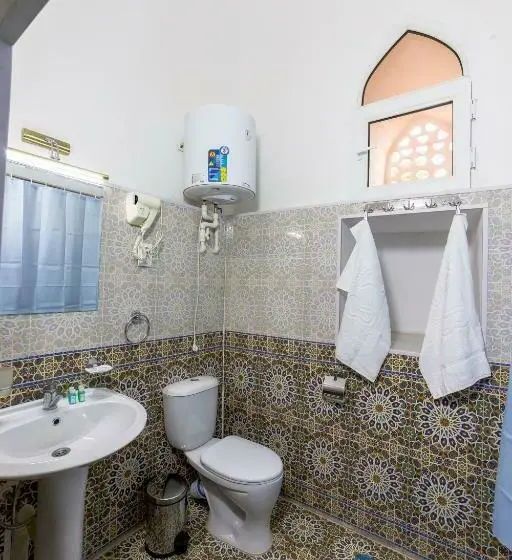 スタンダードルーム, Feruzkhan Hotel   Madrassah Mohammed Rakhim Khan 1871