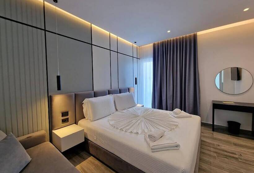 デラックストリプルルーム, Admiro