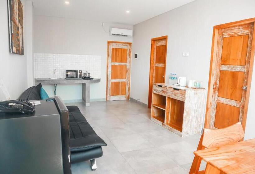 标准工作室, Harbour Komodo