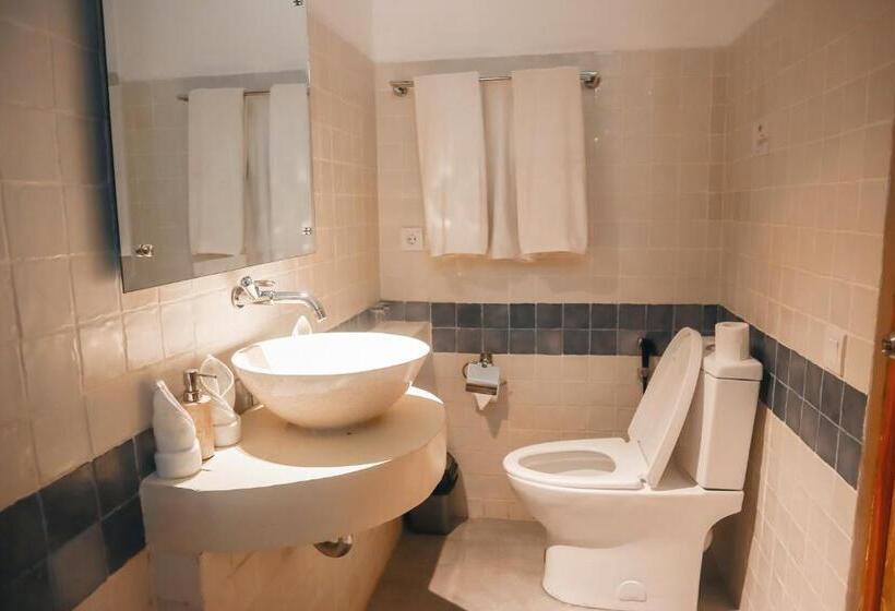 プレミアムスタジオ, Harbour Komodo