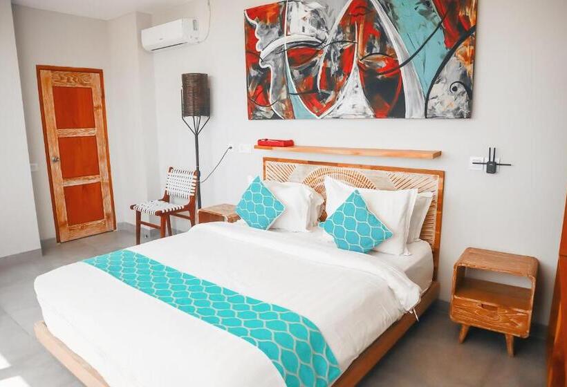 高级工作室, Harbour Komodo