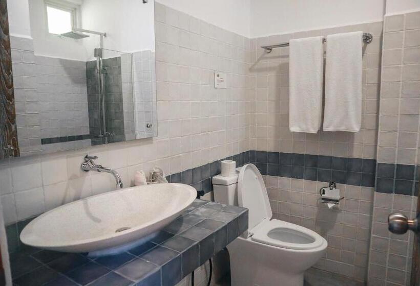 高级海景房, Harbour Komodo