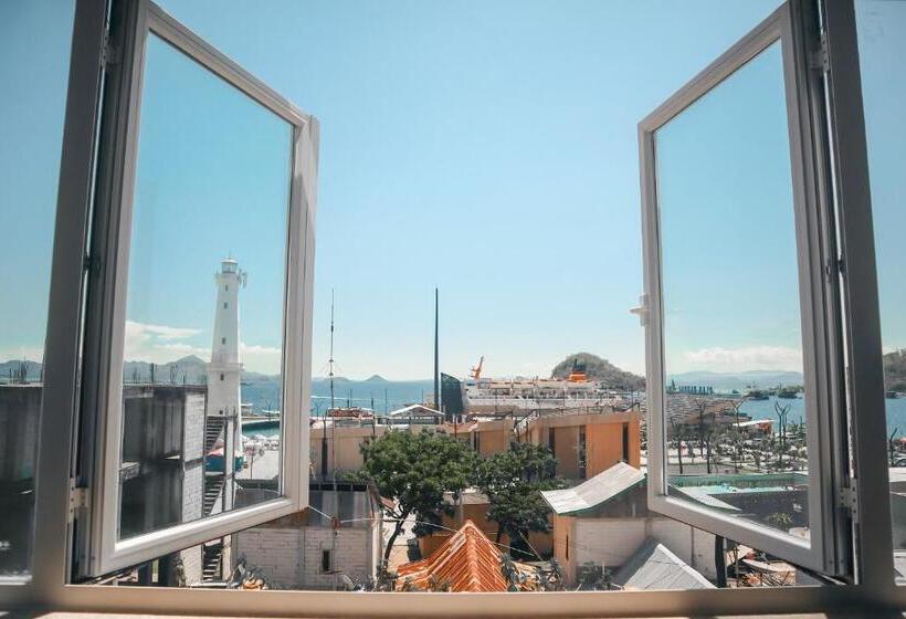 オーシャンビューのプレミアムルーム。, Harbour Komodo