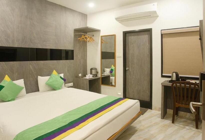 Номер Economy, Treebo Urban, 1 Km From Railway Station