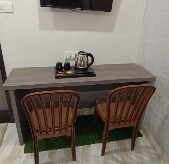 디럭스 룸, Treebo Urban, 1 Km From Railway Station