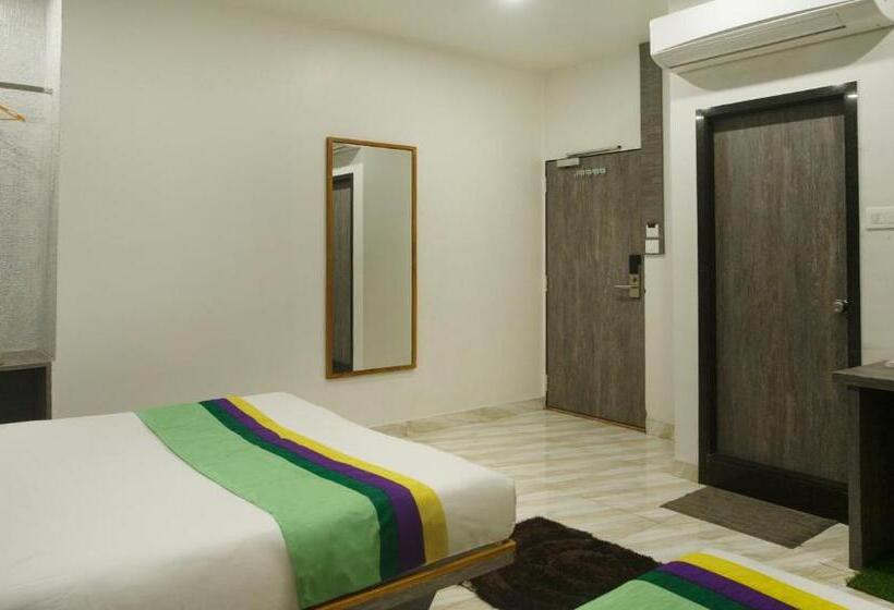 디럭스 룸, Treebo Urban, 1 Km From Railway Station