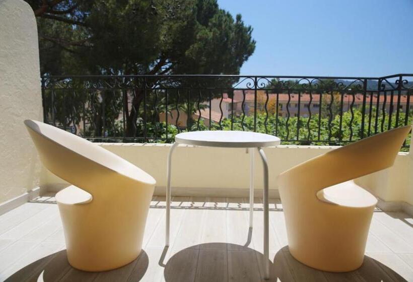 غرفة قياسية مزوَّدة بجاكوزي, Hôtel De La Plage   Hdlp