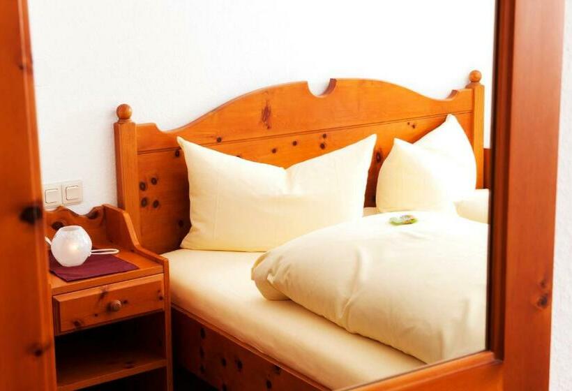 Номер Стандарт, Gasthof Zum Schiff