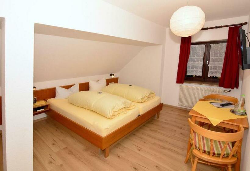 Номер Стандарт, Gasthof Zum Schiff