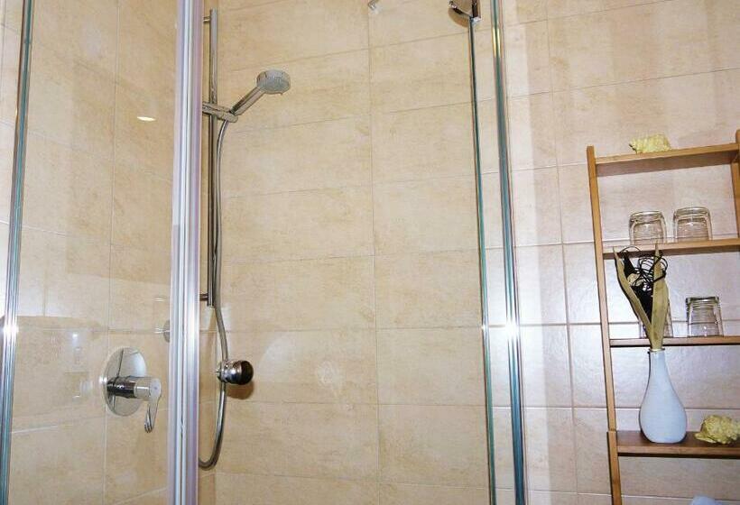 Апартаменты 2 Спальни, Gasthof Zum Schiff