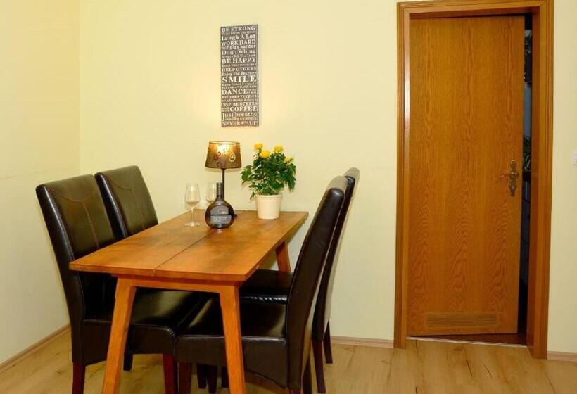 Апартаменты 2 Спальни, Gasthof Zum Schiff