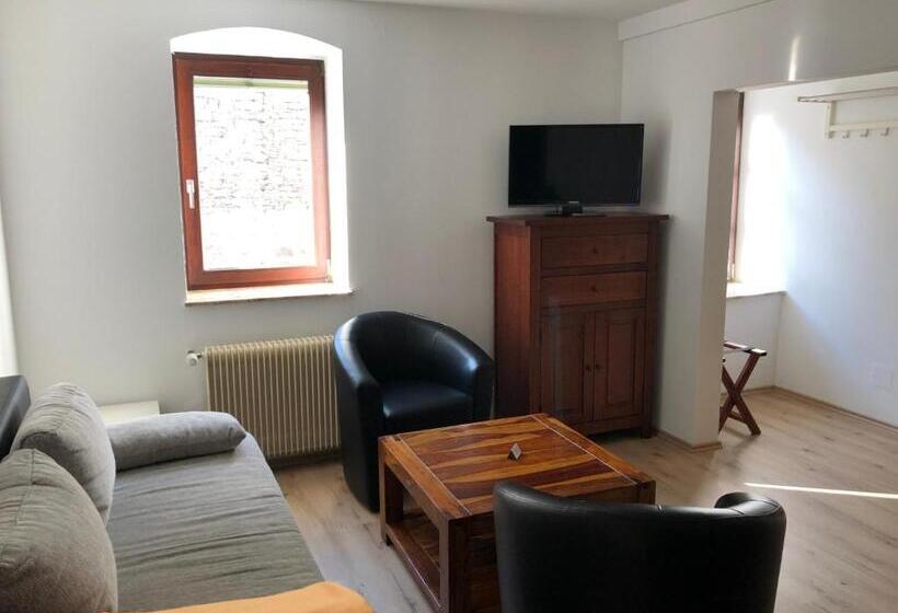 Апартаменты 2 Спальни, Gasthof Zum Schiff
