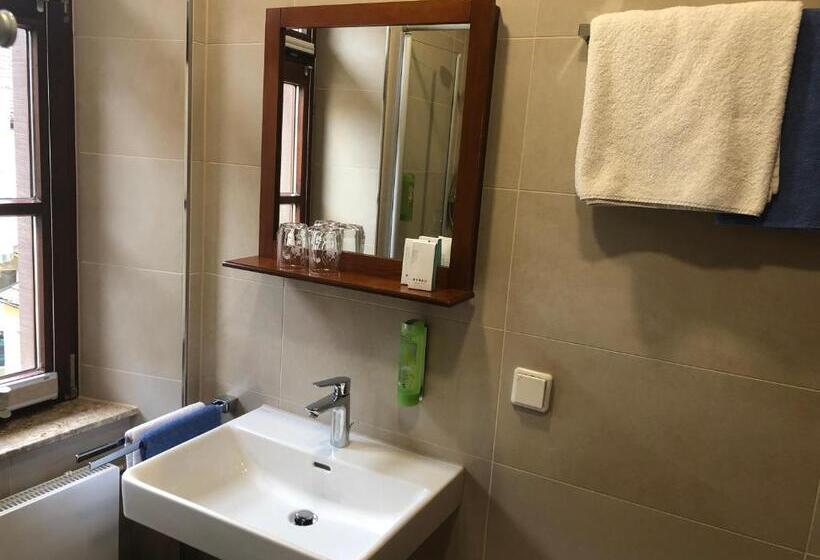 Номер Стандарт, Gasthof Zum Schiff