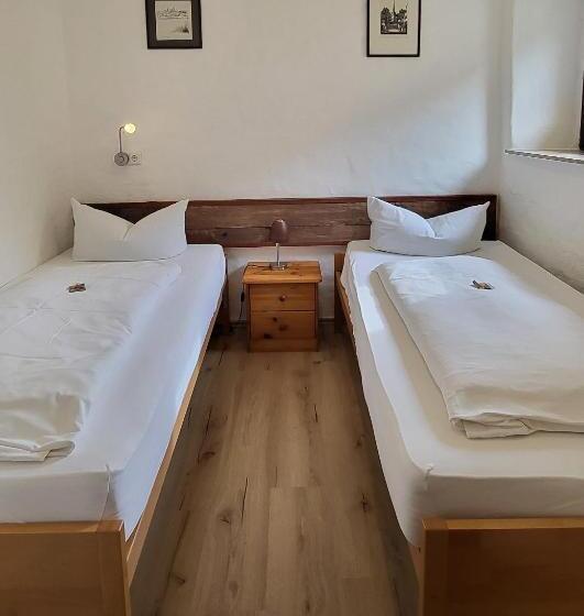 Апартаменты 2 Спальни, Gasthof Zum Schiff