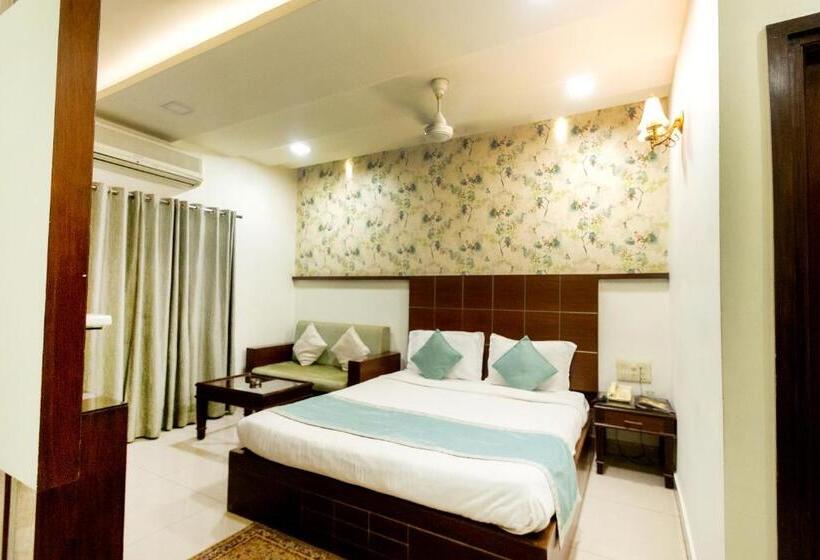 Номер Премиум, Annapoorna Residency