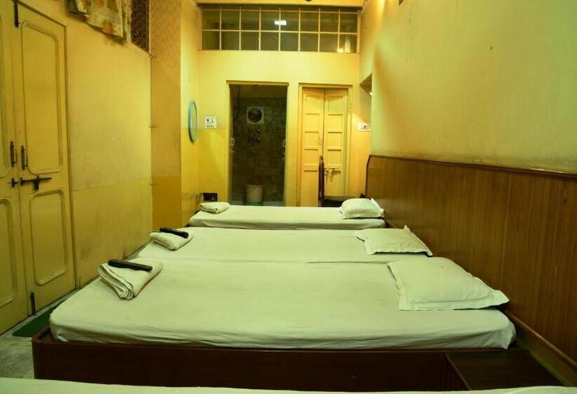 Семейный Номер, Bani Park