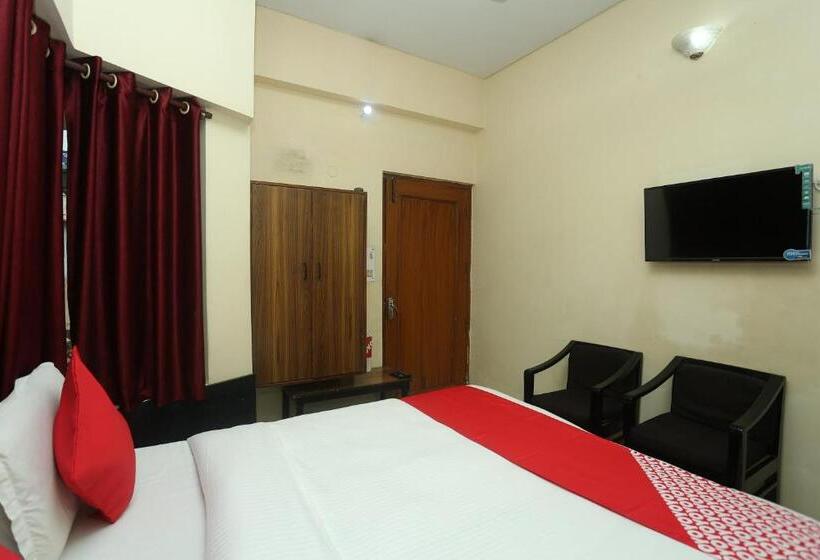 スタンダードルーム, Super Collection O Mathura Near Railway Station Formerly Gaurav Boarding House