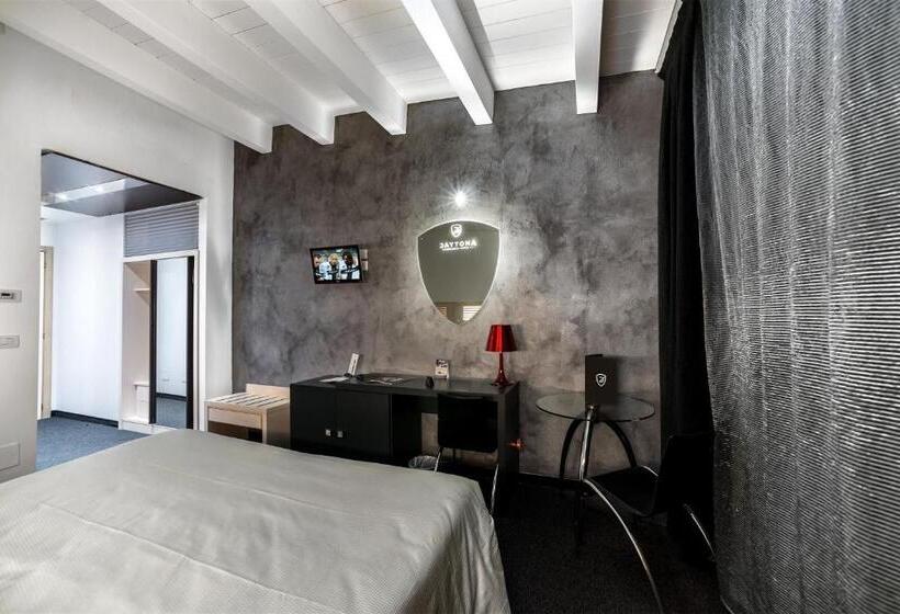 חדר סטנדרט, Daytona Business