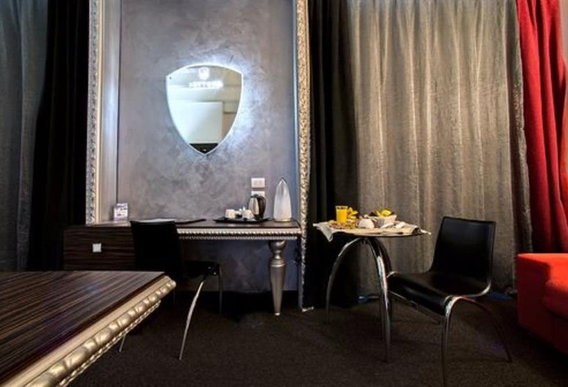 סוויטת ג'וניור, Daytona Business