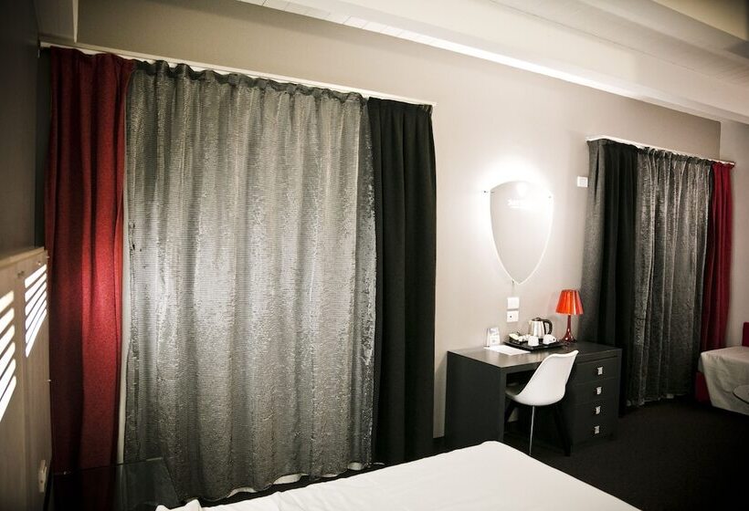 סוויטת ג'וניור, Daytona Business