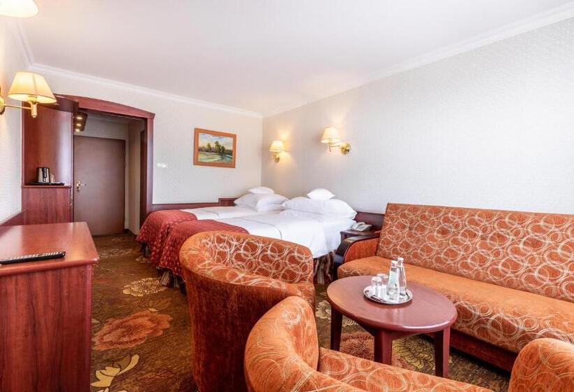 Номер Стандарт, Gołębiewski Białystok