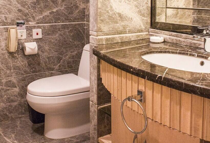 اتاق لوکس, Jinling Riverside