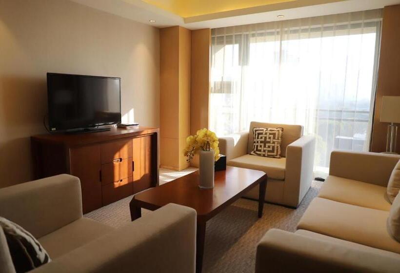 سوییت سوپریور, Jinling Riverside