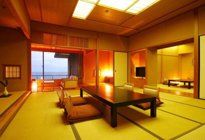 패밀리 룸, Kinparo