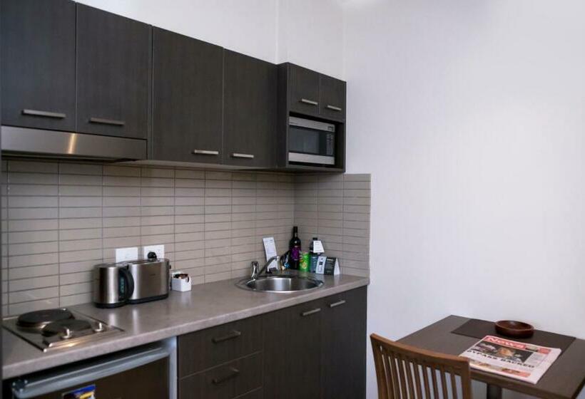 استودیوی استاندارد, Quest Shepparton