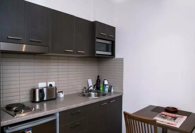 استودیوی استاندارد, Quest Shepparton