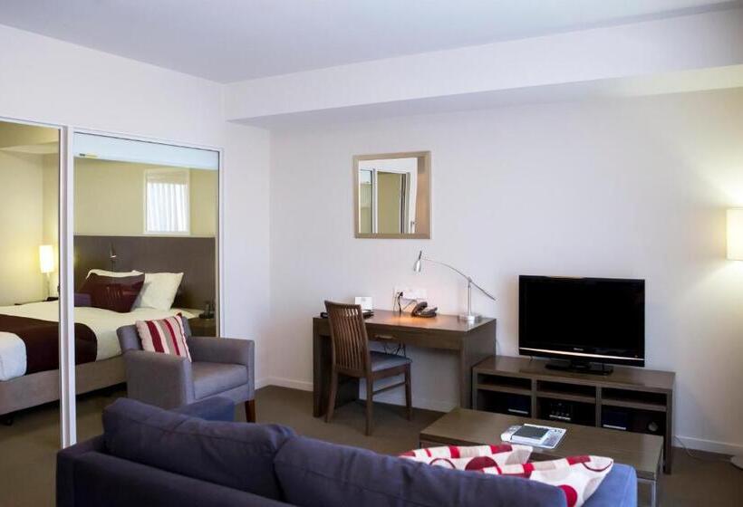 آپارتمان مدیریتی 2 خوابه, Quest Shepparton