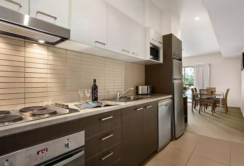 آپارتمان مدیریتی 2 خوابه, Quest Shepparton