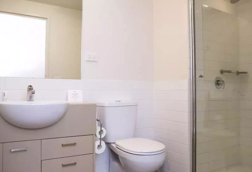 آپارتمان مدیریتی 2 خوابه, Quest Shepparton