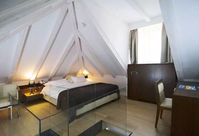 スーペリアー１ベッドルームビラ, Vestibul Palace & Villa   Small Luxury Hotels Of The World