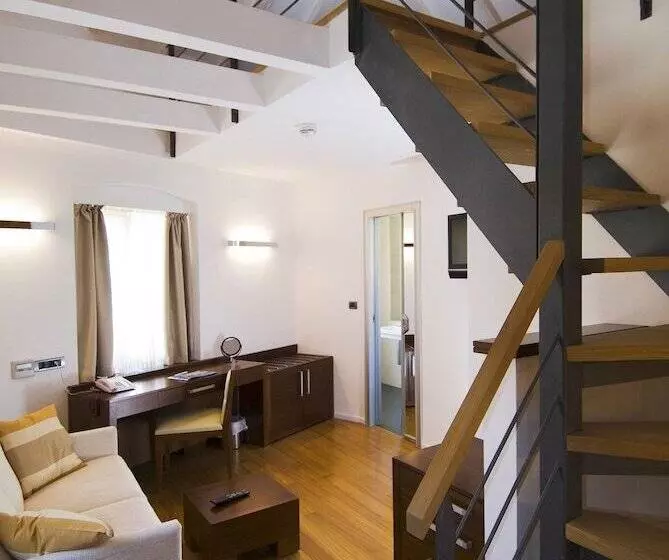 スーペリアー１ベッドルームビラ, Vestibul Palace & Villa   Small Luxury Hotels Of The World