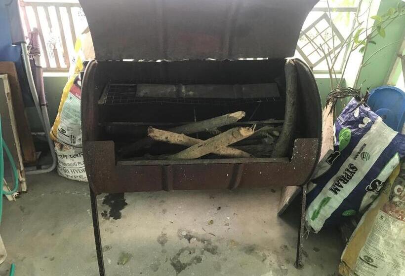 חדר אקונומי, 9backpackers