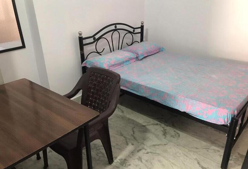 חדר אקונומי יחיד, 9backpackers