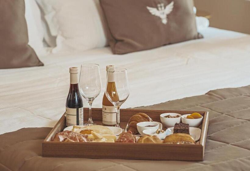 غرفة سوبيريور سرير كينج, Relais Forte Benedek Wine & Spa   Adults Only